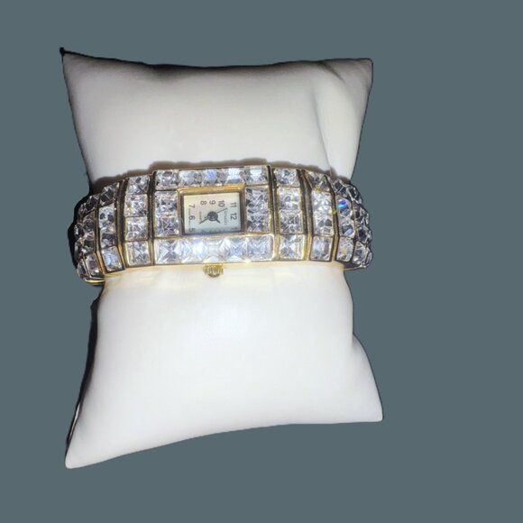 Versales Gold and Exquisite Cuff-Hinged Japanese Watch with Rhinestones EUC - Picture 14 of 14